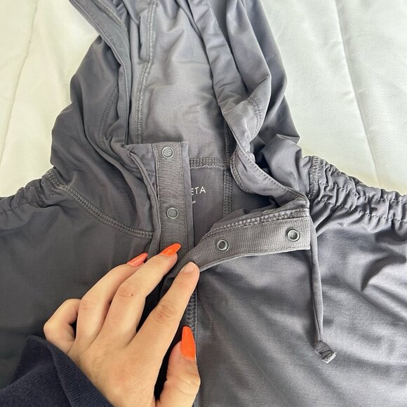 Athleta Womens Large Hoodie Pullover Sweatshirt Sweater Loungewear Gray Yoga - Picture 3 of 9